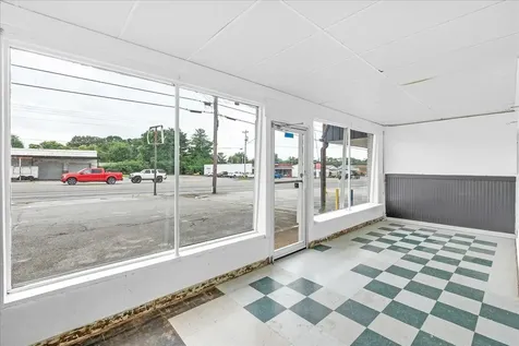 1055 Dinah Shore Boulevard Winchester TN 37398