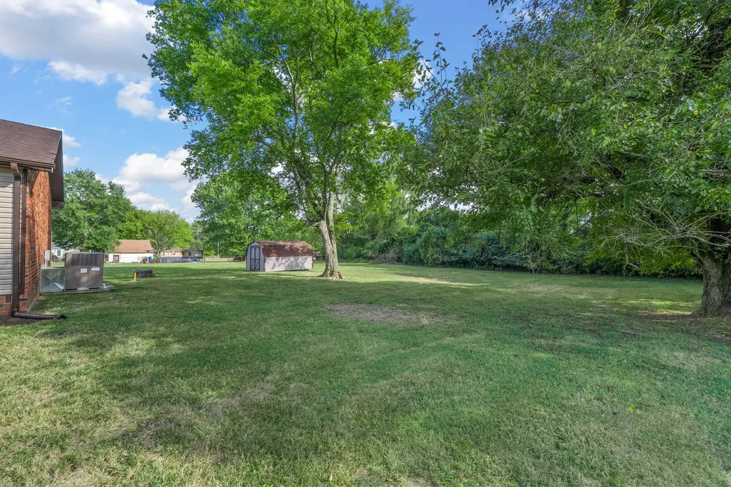 324 Welchwood Drive Clarksville TN 37040