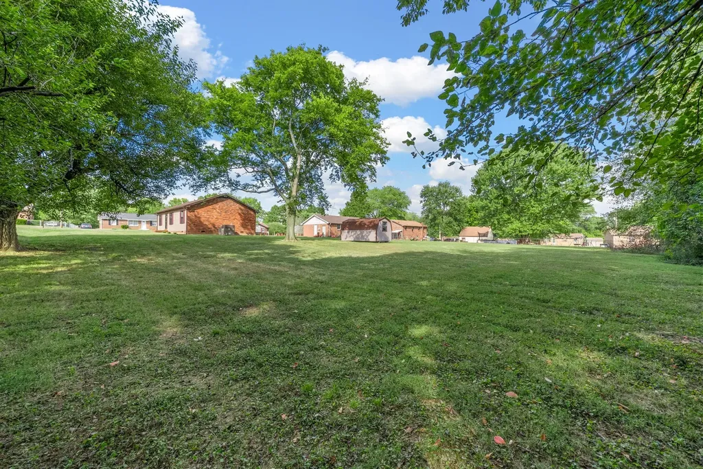 324 Welchwood Drive Clarksville TN 37040