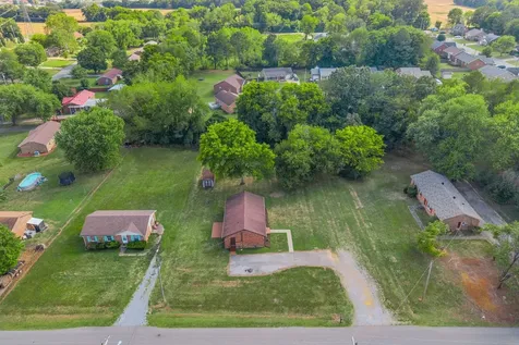 324 Welchwood Drive Clarksville TN 37040