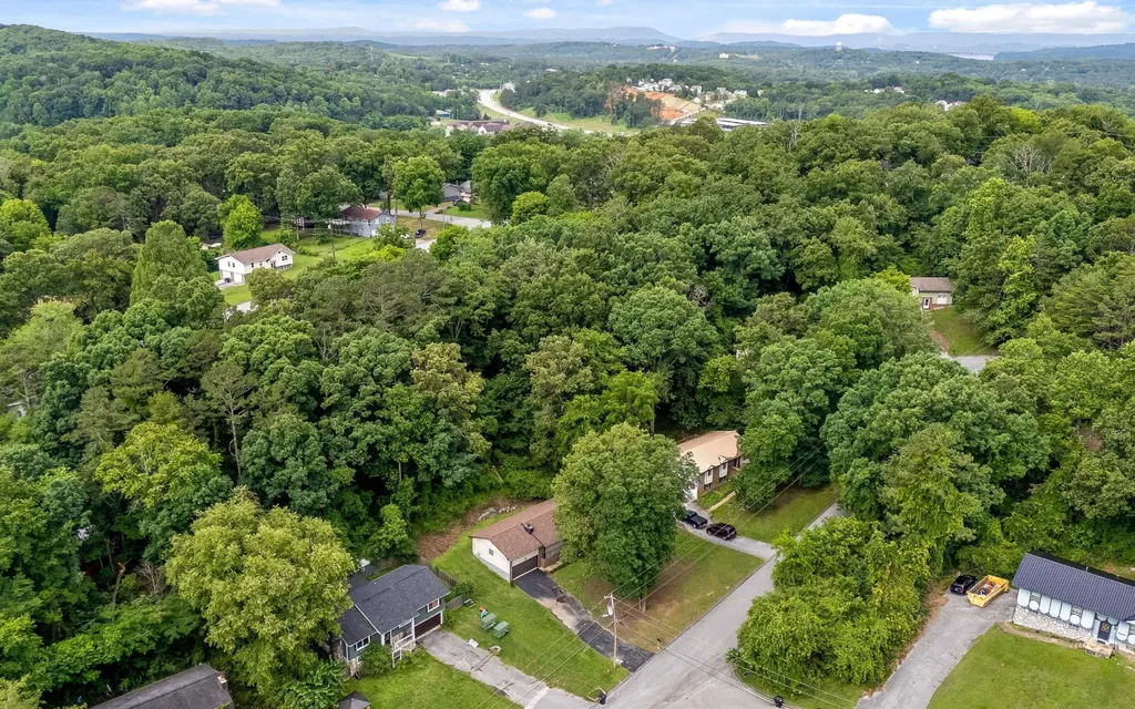 7001 Barter Drive Harrison TN 37341