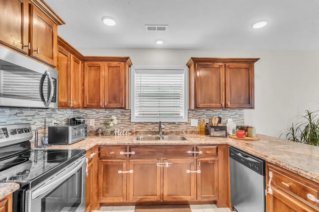 4624 Springstead Trl, SE Antioch TN 37013