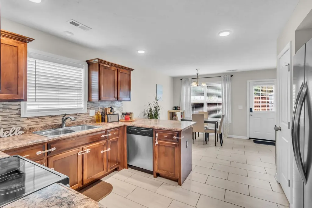 4624 Springstead Trl, SE Antioch TN 37013