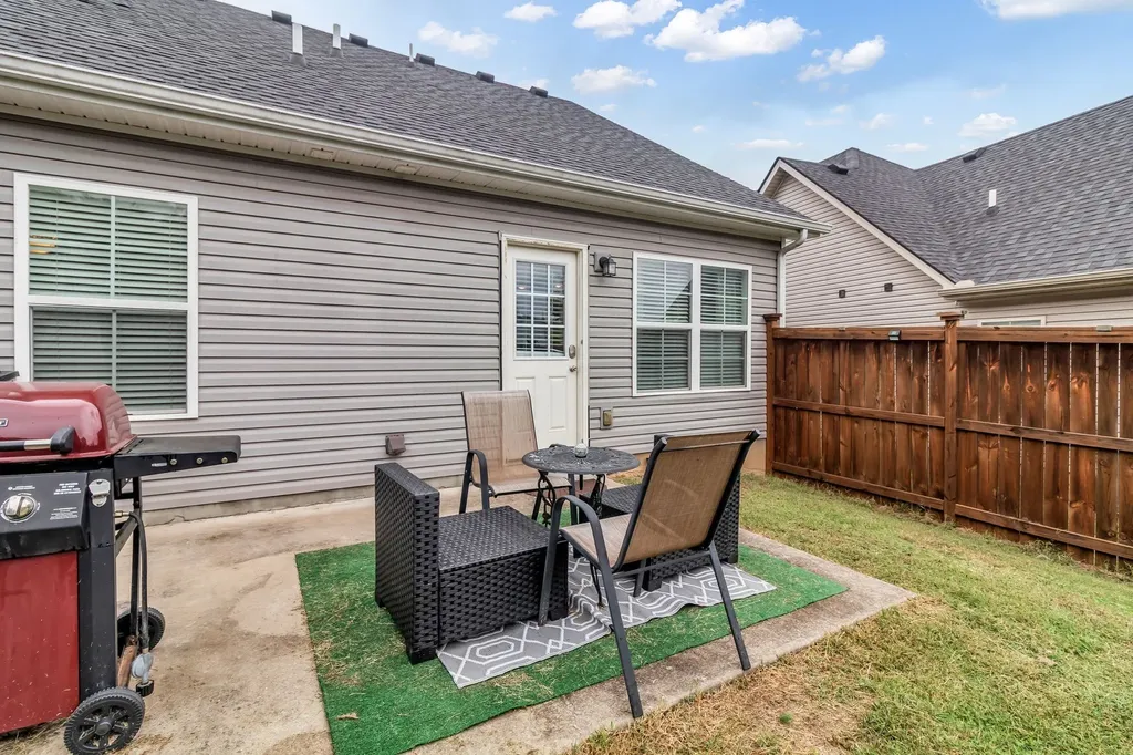 4624 Springstead Trl, SE Antioch TN 37013