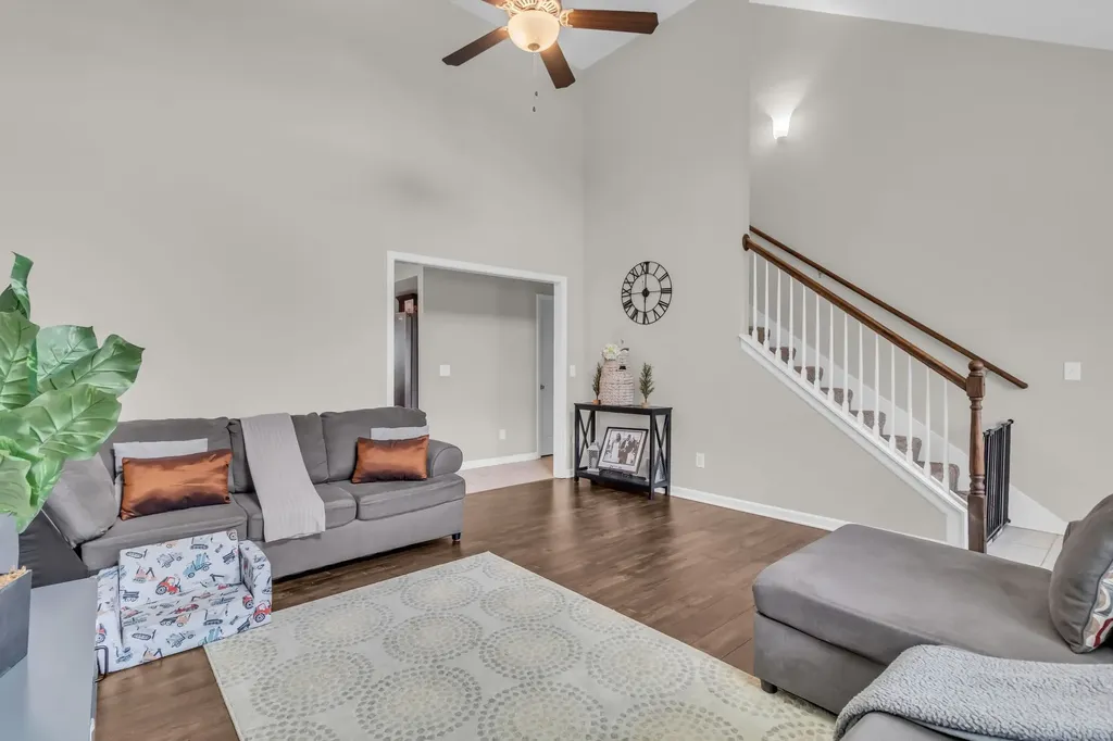 4624 Springstead Trl, SE Antioch TN 37013