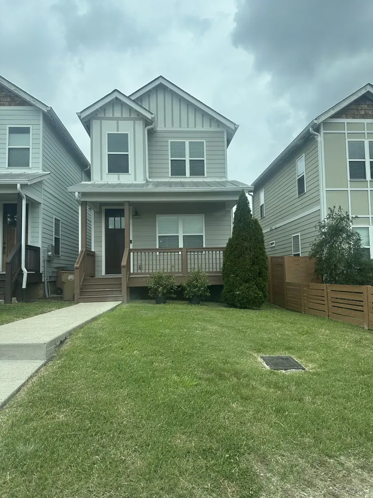 2213B 11th Ave, N Nashville TN 37208