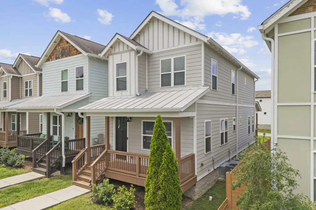 2213B 11th Ave, N Nashville TN 37208