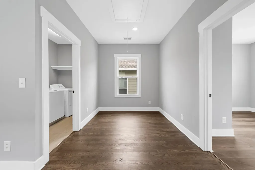 2213B 11th Ave, N Nashville TN 37208