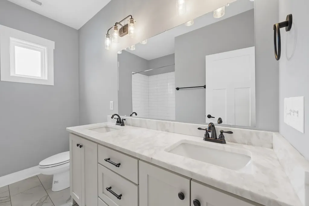 2213B 11th Ave, N Nashville TN 37208