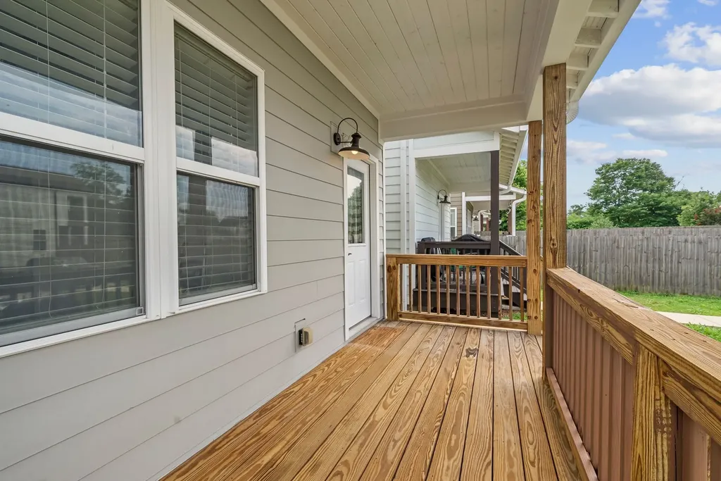 2213B 11th Ave, N Nashville TN 37208