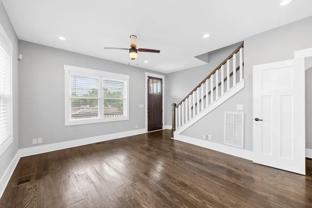 2213B 11th Ave, N Nashville TN 37208
