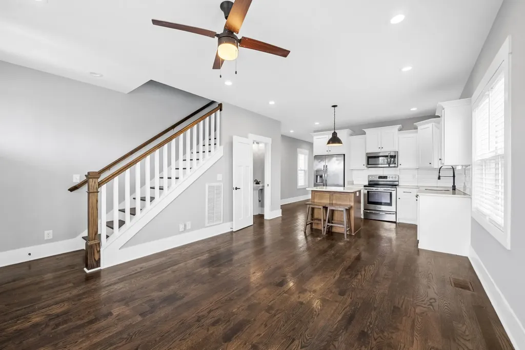 2213B 11th Ave, N Nashville TN 37208