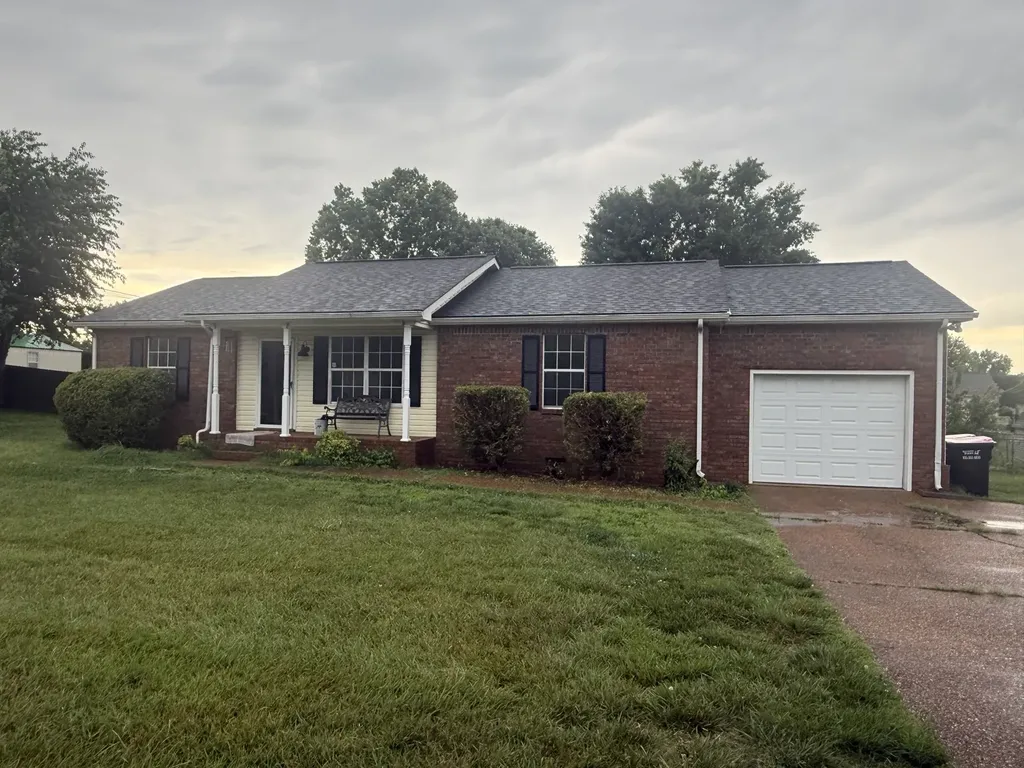 1002 Sunday Silence Drive Greenbrier TN 37073