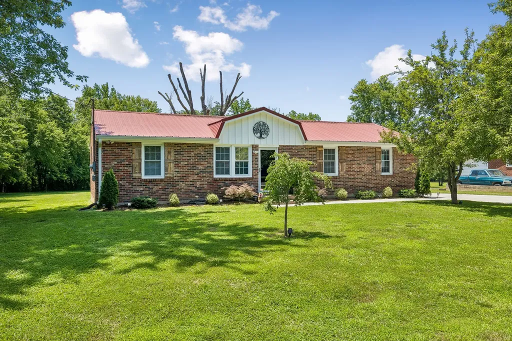 1105 Goose Bay Road Ashland City TN 37015