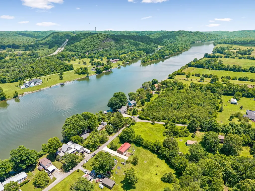 1105 Goose Bay Road Ashland City TN 37015