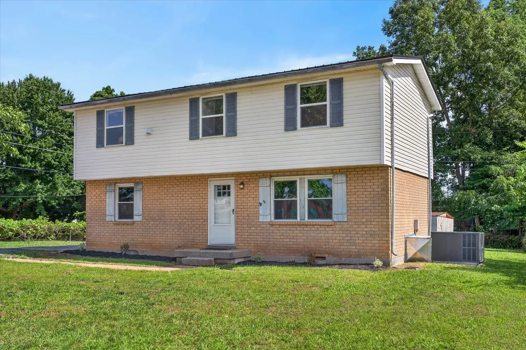 444 Appleton Drive Clarksville TN 37042