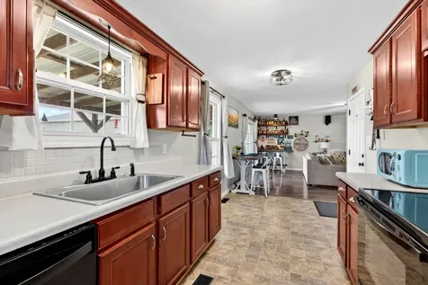 3255 Gracey Herndon Road Hopkinsville KY 42240