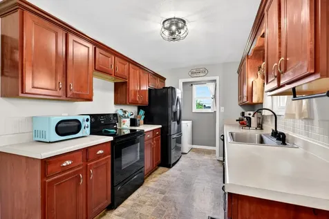3255 Gracey Herndon Road Hopkinsville KY 42240