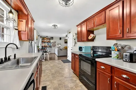 3255 Gracey Herndon Road Hopkinsville KY 42240