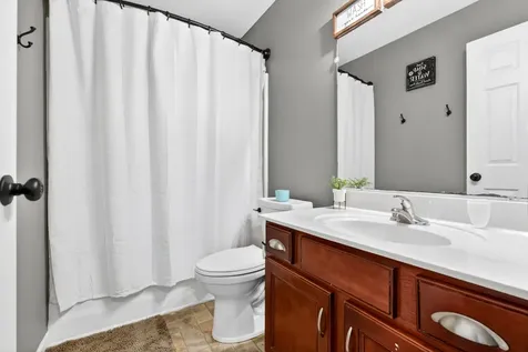 3255 Gracey Herndon Road Hopkinsville KY 42240