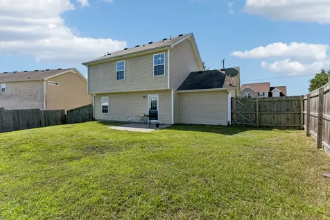 1322 Tonya Drive La Vergne TN 37086