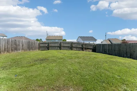 1322 Tonya Drive La Vergne TN 37086