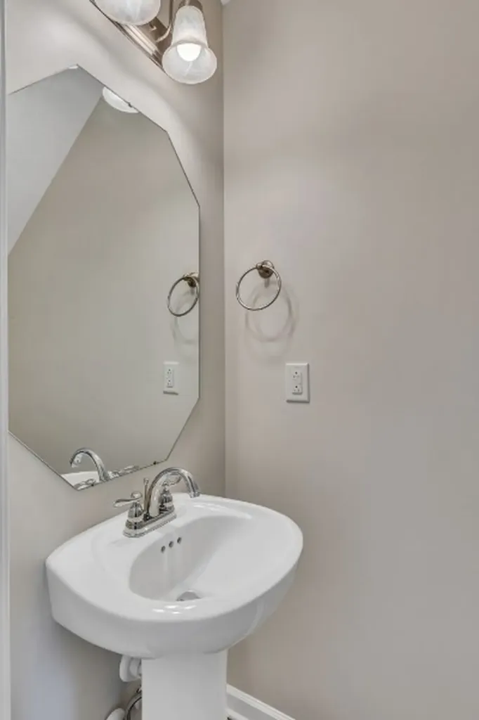 4325 Aurora Circle Murfreesboro TN 37127