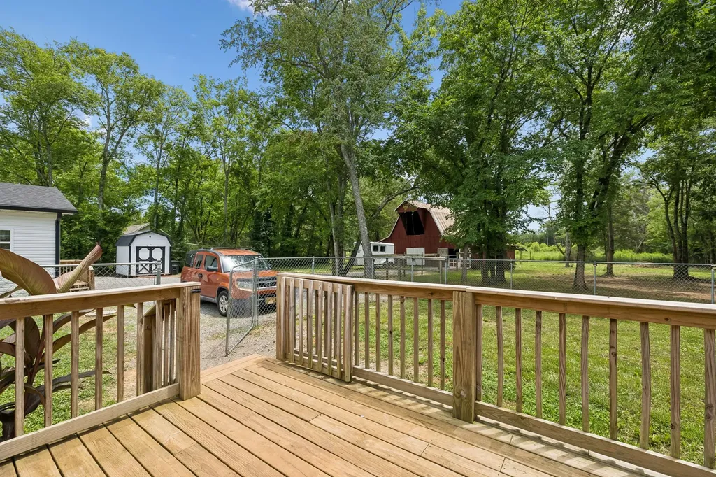 6782 Woodbury Pike Murfreesboro TN 37127
