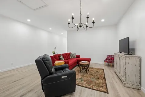 6782 Woodbury Pike Murfreesboro TN 37127