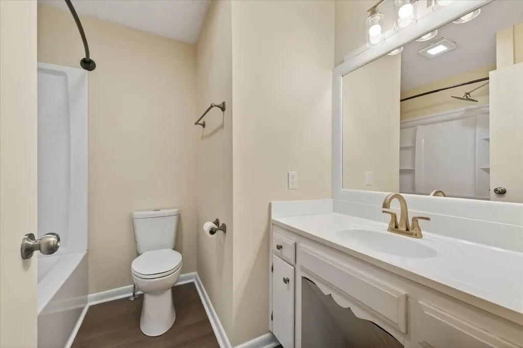37 Hillsboro Road Clarksville TN 37042