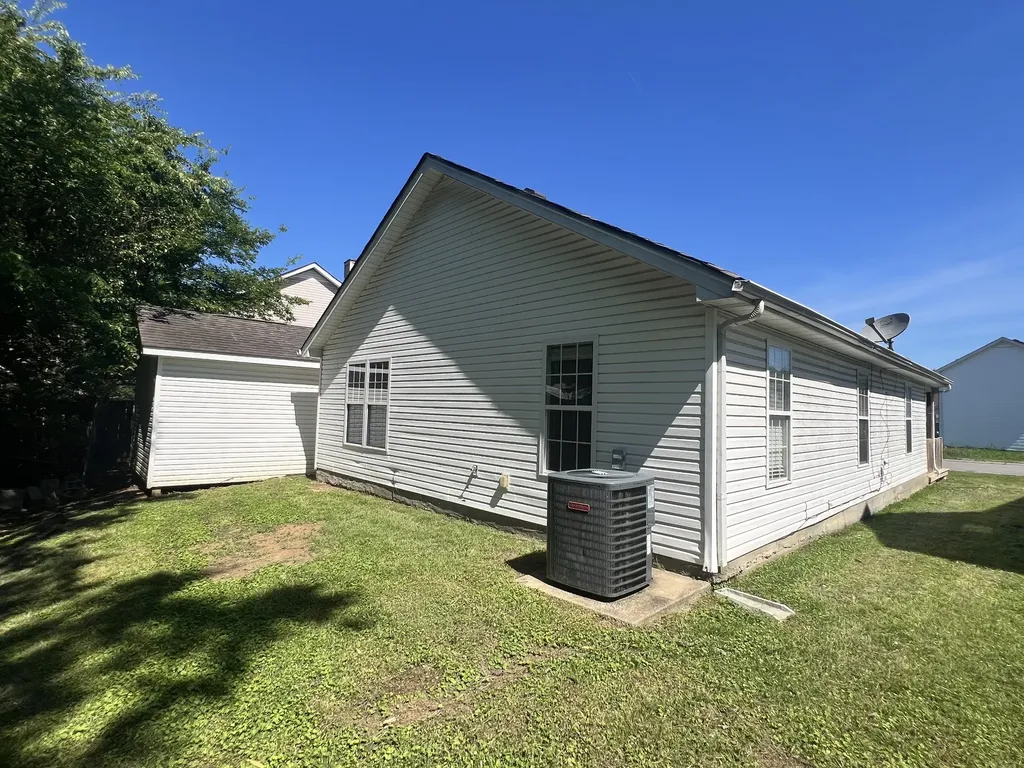 4026 Margo Circle La Vergne TN 37086