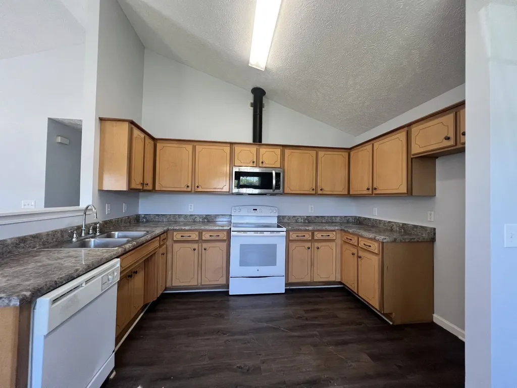 4026 Margo Circle La Vergne TN 37086