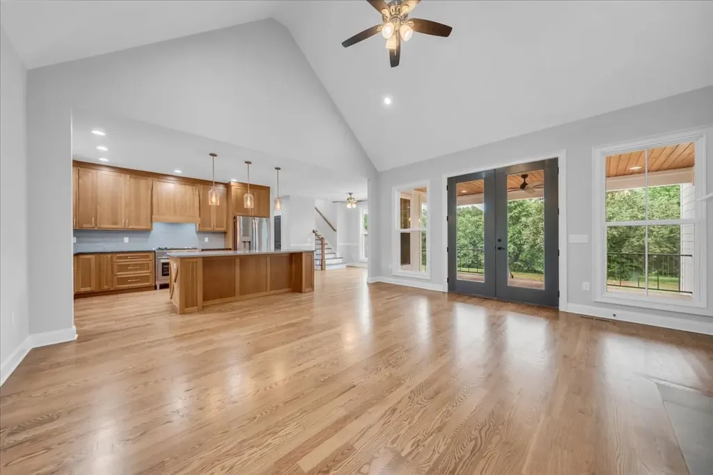 74 Summer Lake Court Winchester TN 37398