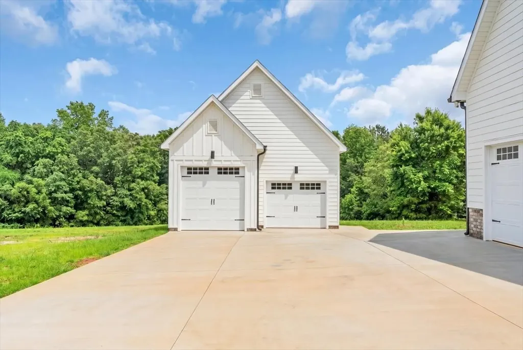 74 Summer Lake Court Winchester TN 37398