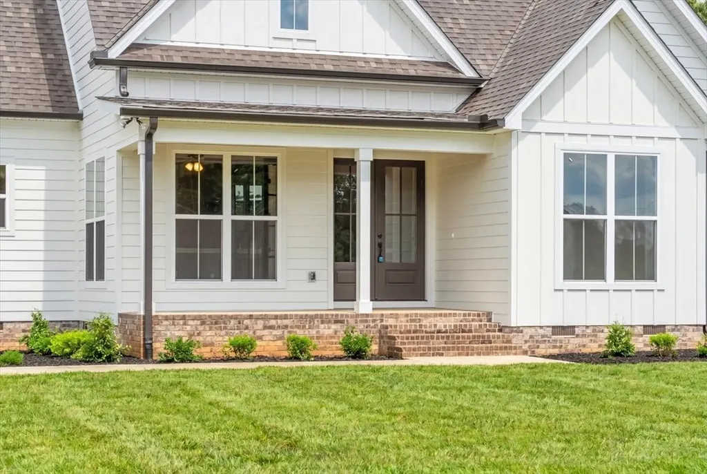 74 Summer Lake Court Winchester TN 37398