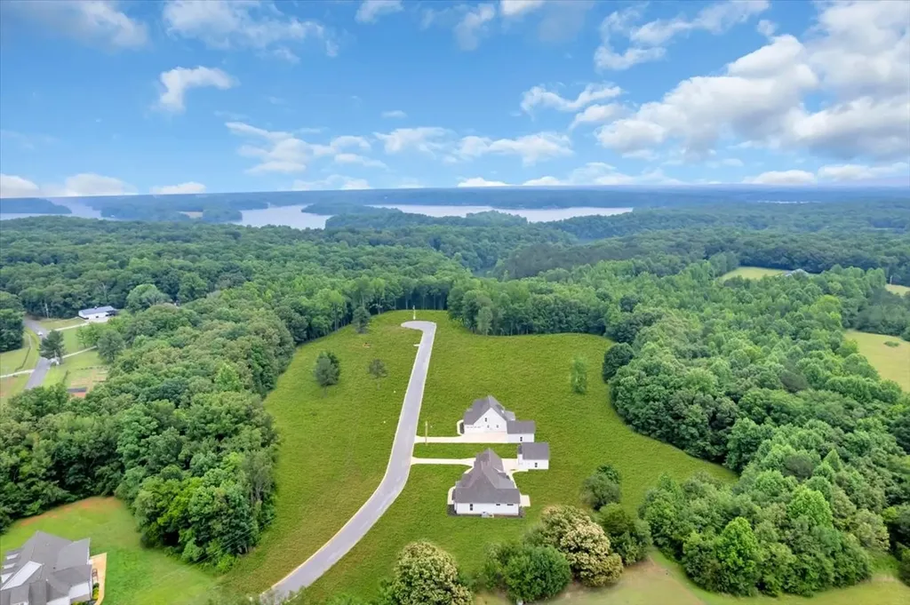 74 Summer Lake Court Winchester TN 37398