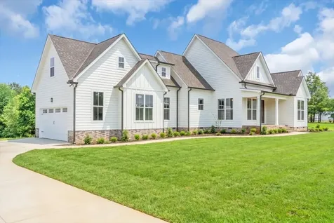 74 Summer Lake Court Winchester TN 37398