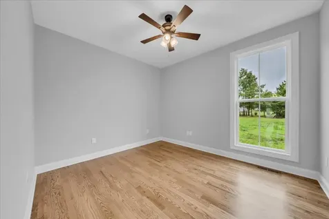 74 Summer Lake Court Winchester TN 37398