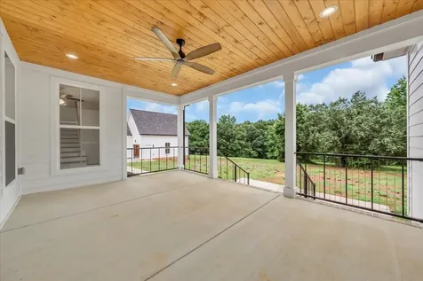 74 Summer Lake Court Winchester TN 37398
