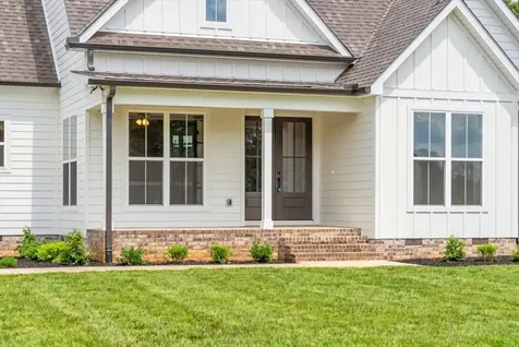 74 Summer Lake Court Winchester TN 37398