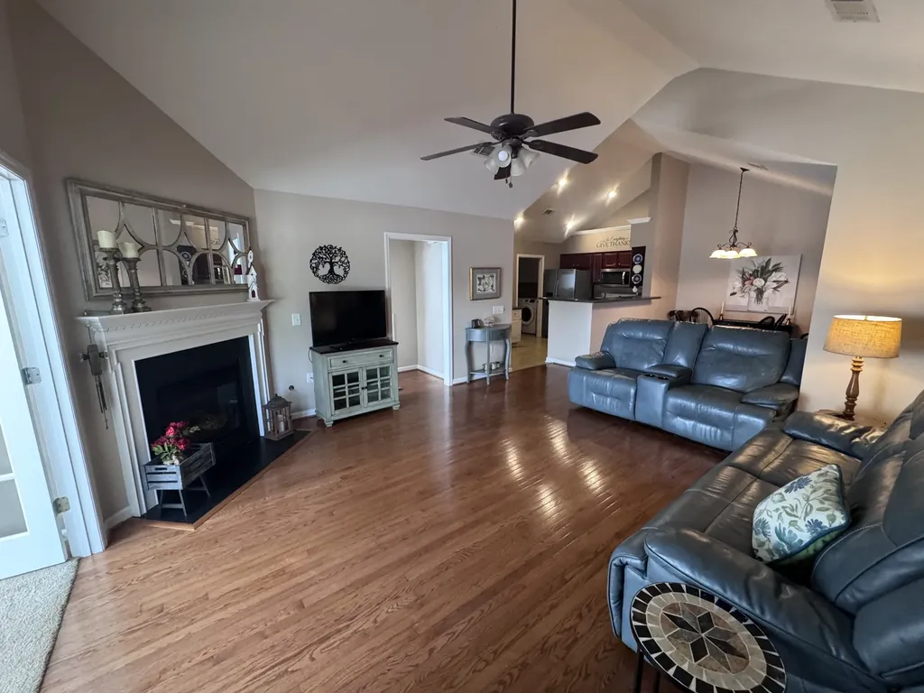 825 Browns Lane Gallatin TN 37066