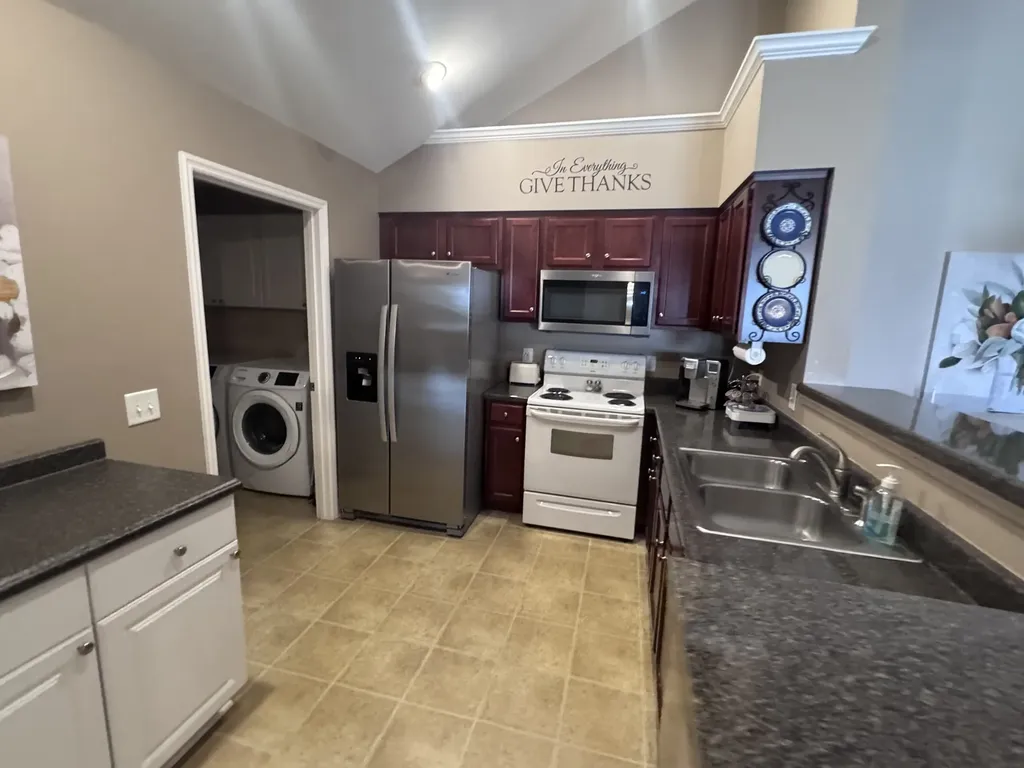 825 Browns Lane Gallatin TN 37066