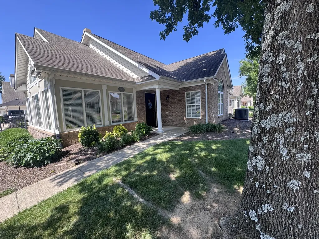 825 Browns Lane Gallatin TN 37066