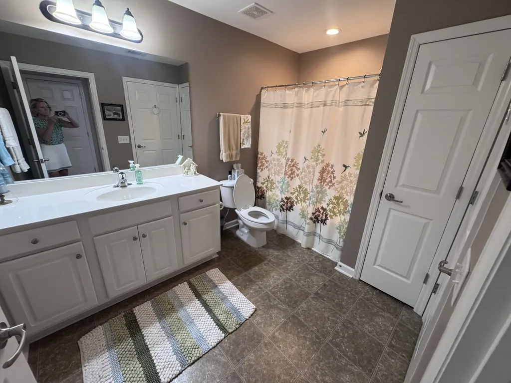 825 Browns Lane Gallatin TN 37066