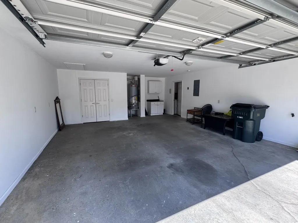 825 Browns Lane Gallatin TN 37066