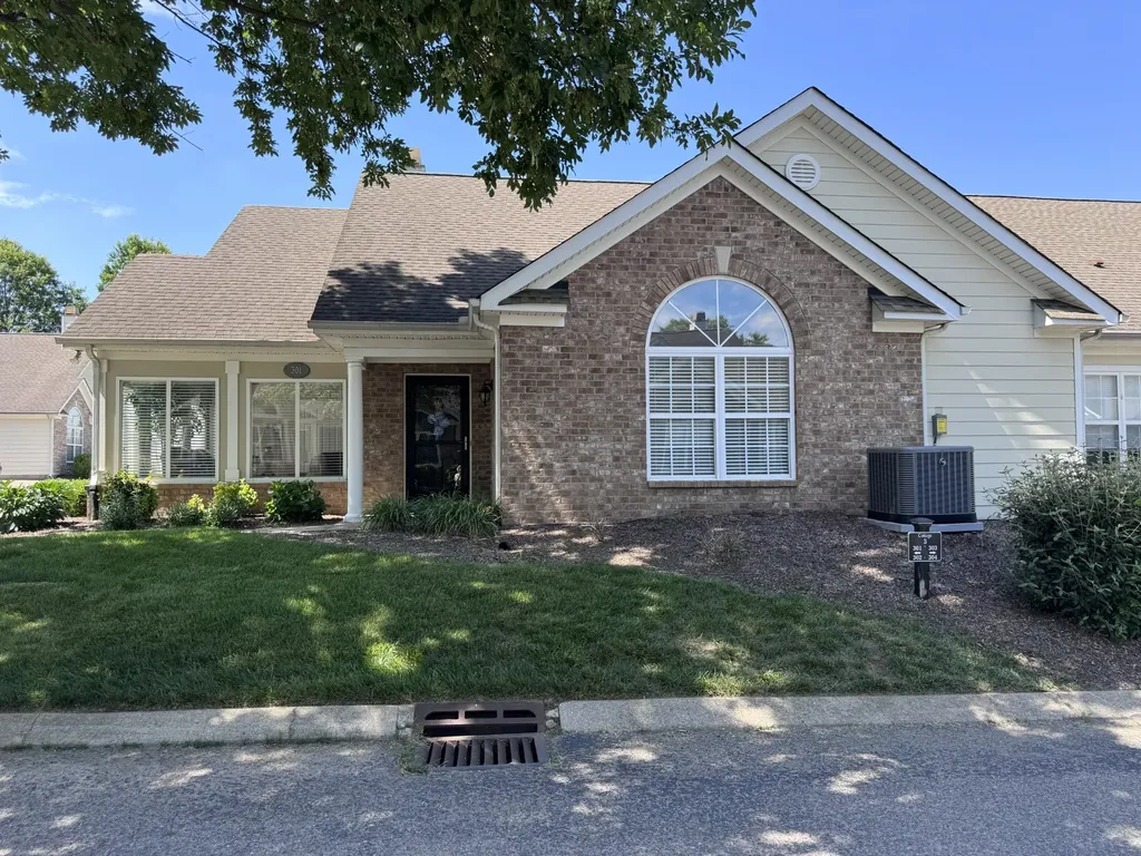 825 Browns Lane Gallatin TN 37066