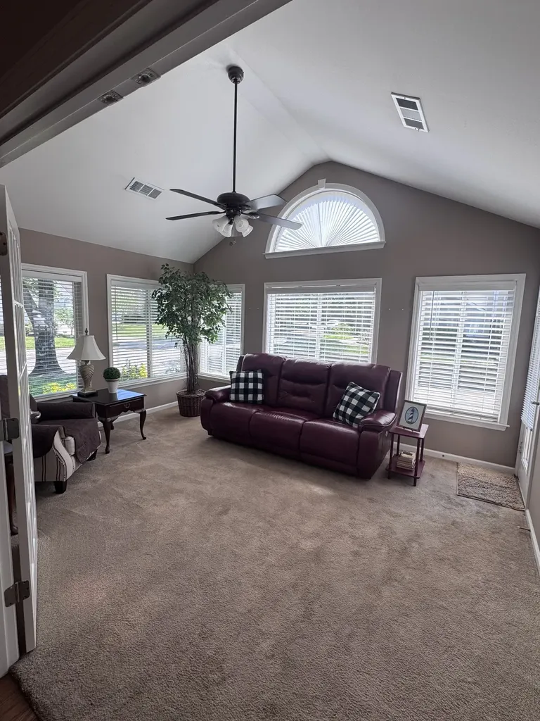 825 Browns Lane Gallatin TN 37066