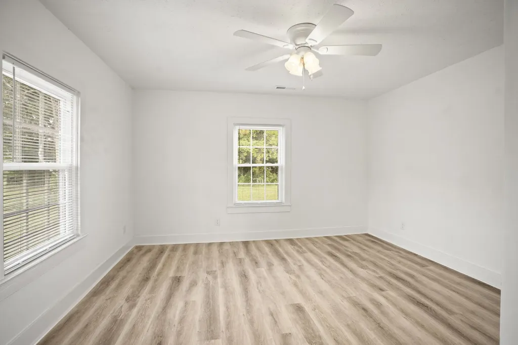 7230 Highway 49, E Springfield TN 37172