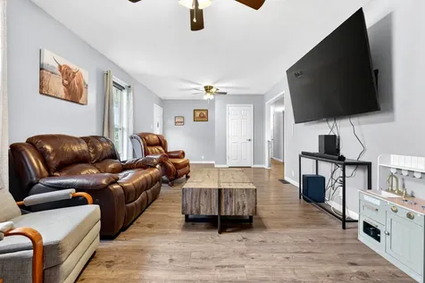 13710 N Greenville Road Crofton KY 42217