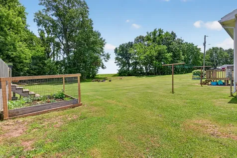 13710 N Greenville Road Crofton KY 42217